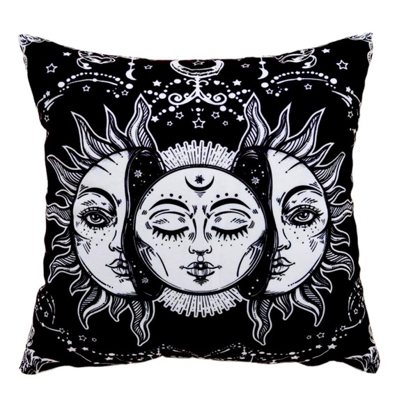 Pillow Cover Sun Moon Celestial Mystical Zippered Large Black White 17.7 in - Picture 4 of 15